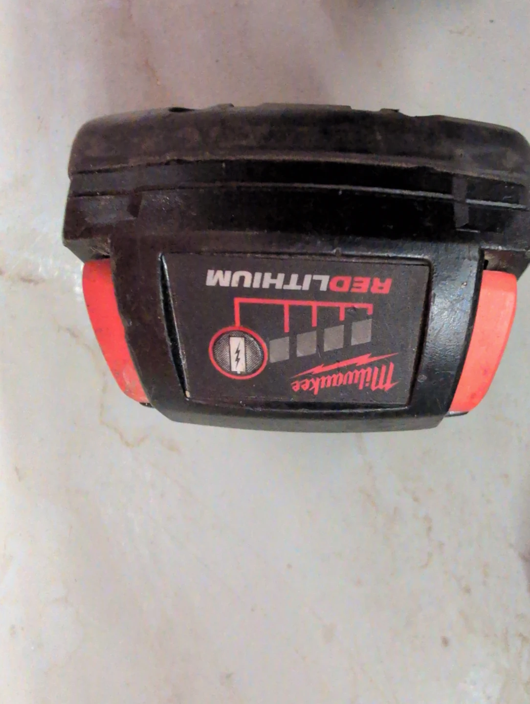 Milwaukee M18 REDLITHIUM 2.0 Ah Battery Pack - photo 3
