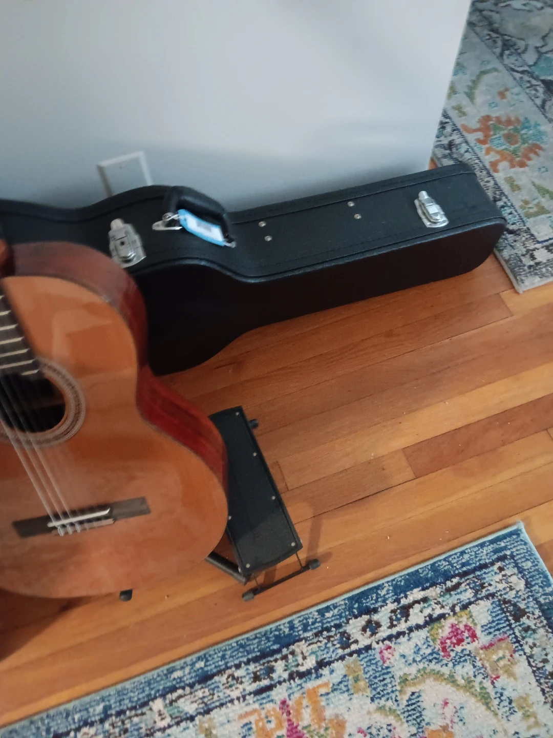 Classical Acoustic Guitar with Case - photo 3