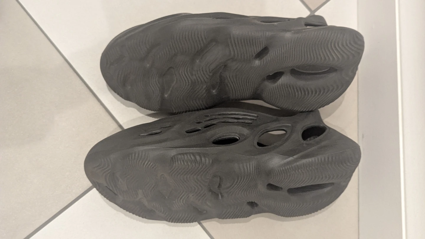 Adidas Yeezy Foam Runner Onyx - photo 4