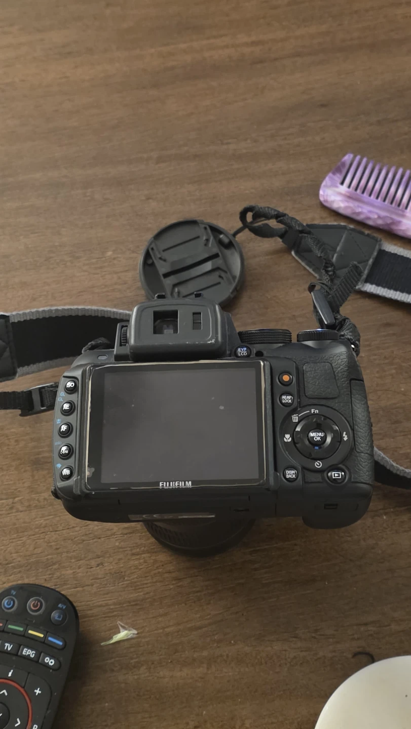 Camera and laptop parts - photo 2