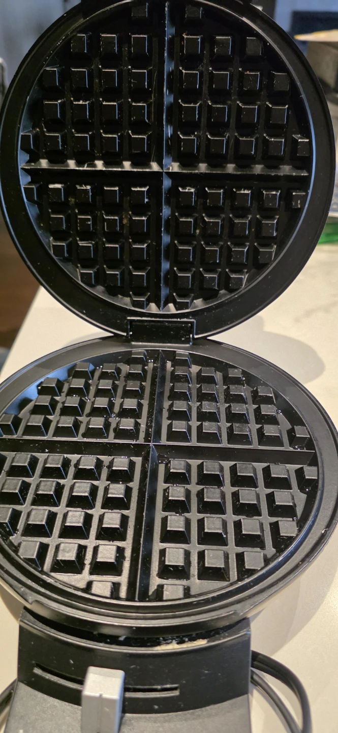 Cuisinart Waffle Maker - photo 2