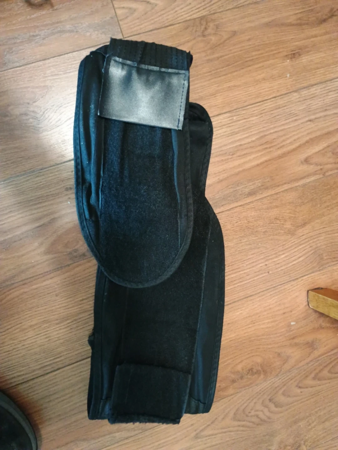 ⚽  Black Back Support Brace, adjustable