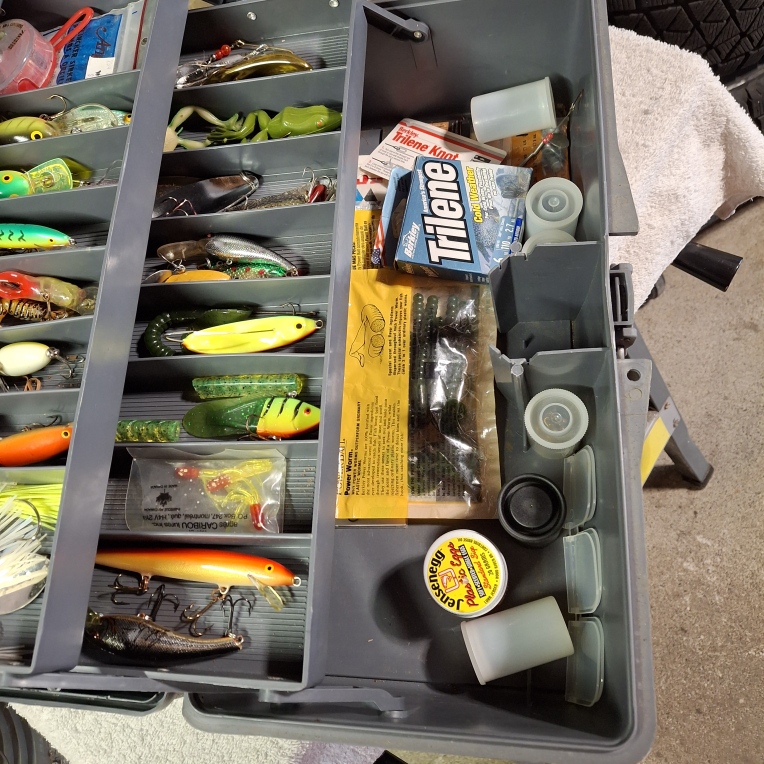 Woodstream Ergo Tackle Box with Fishing Lures - photo 4