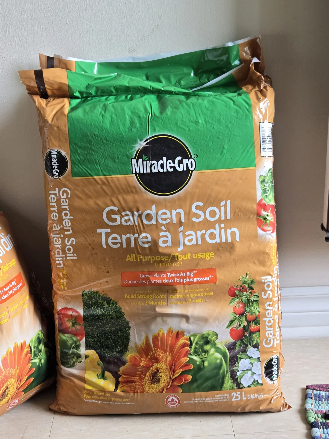 Miracle-Gro Garden Soil - 25 L