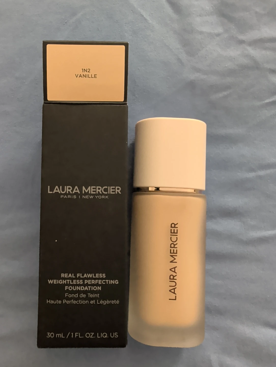 Laura Mercier Real Flawless Weightless Perfecting Foundation