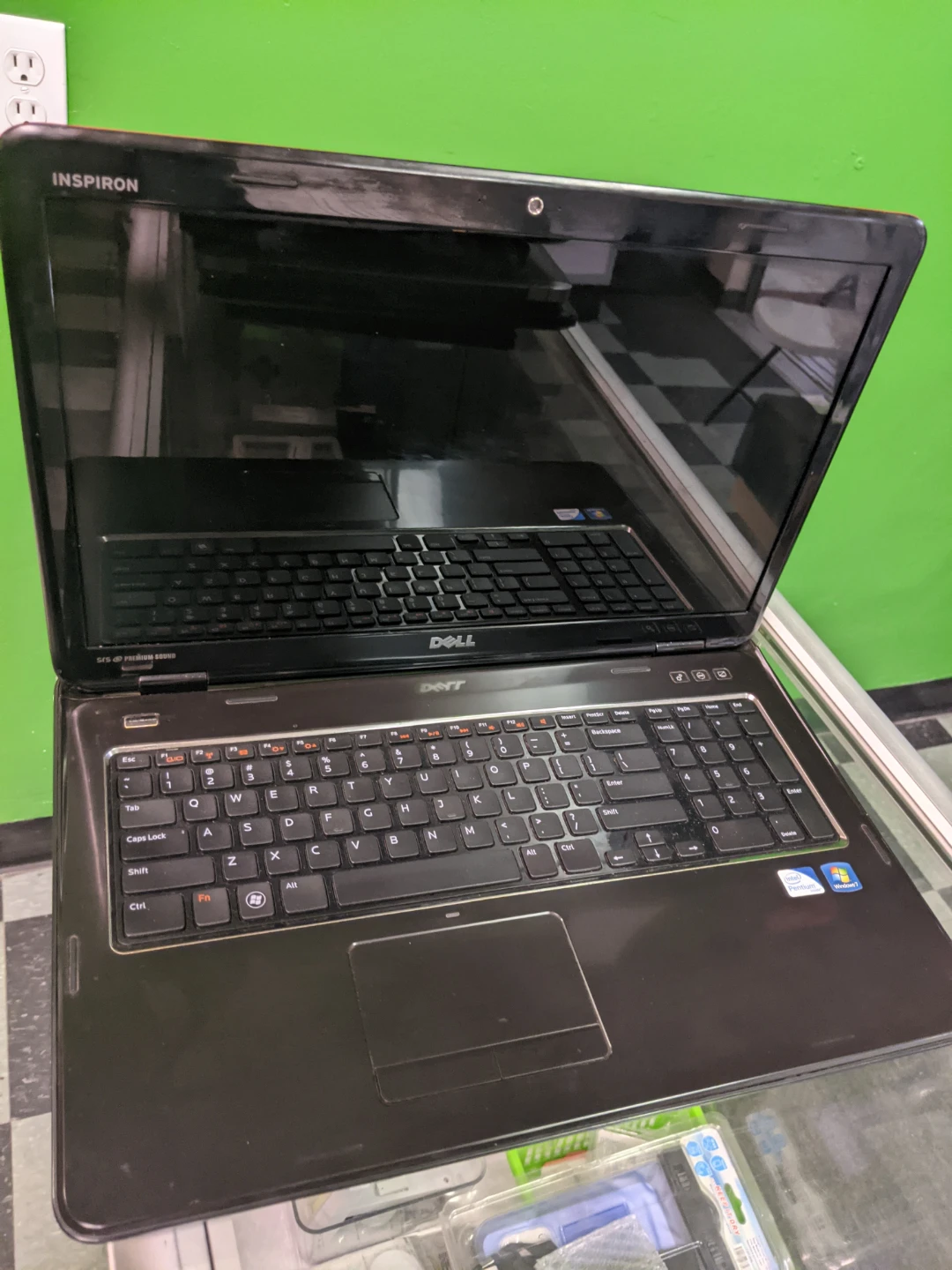 Dell Inspiron Laptop - Red - photo 3