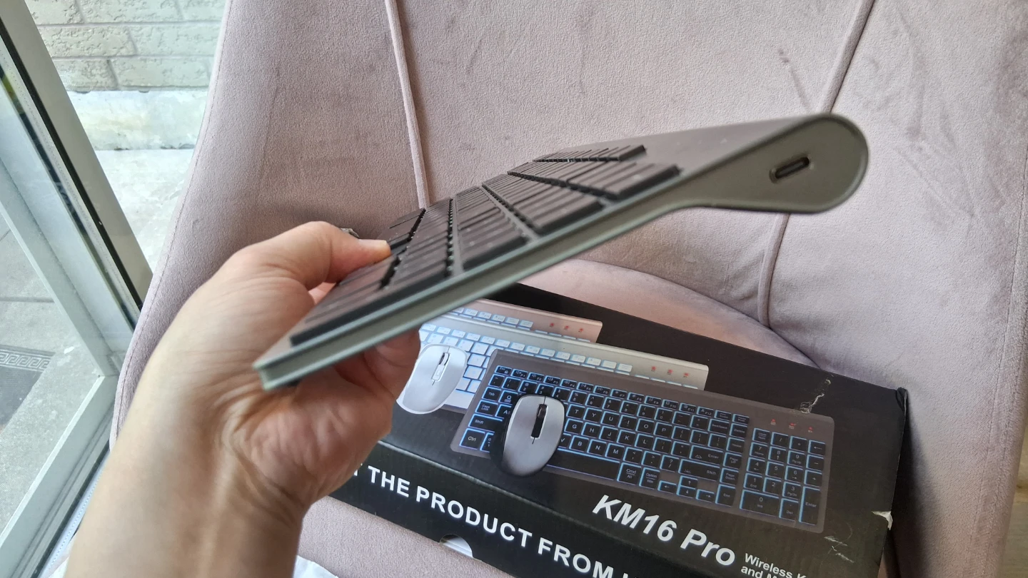 NEW Wireless keyboard Mouse Combo Rechargable