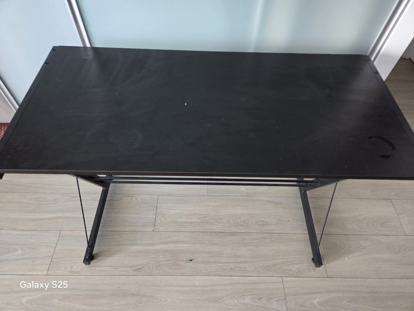 Black Desk