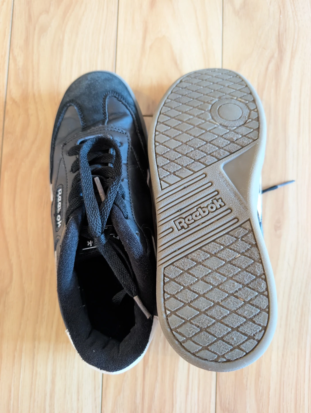 Reebok Kids Size 3 Black Sneakers - photo 4