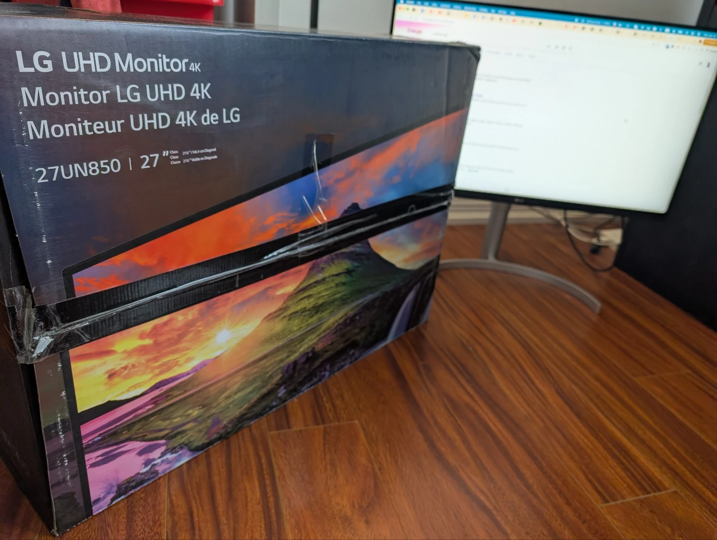 LG UHD 4K 27" Monitor 27UN850 - photo 3