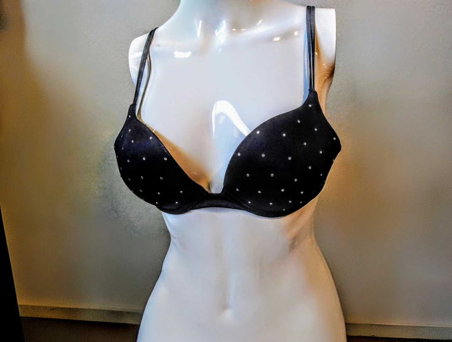 Victoria Secret Rhinestone Push Up Bra Size 34B - photo 2