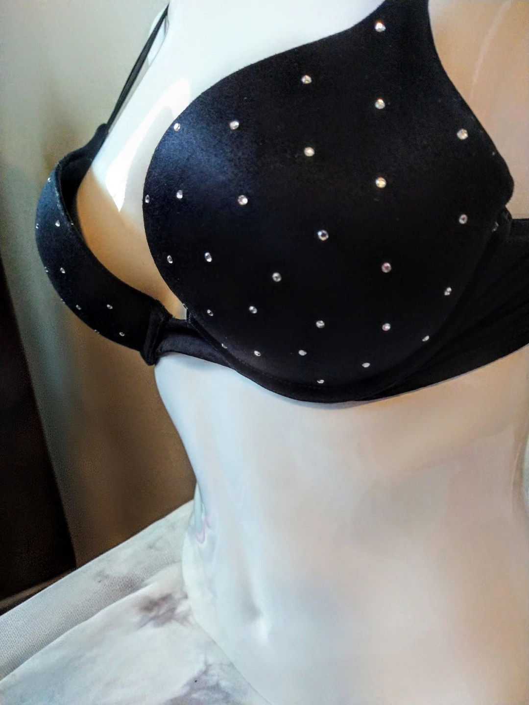 Victoria Secret Rhinestone Push Up Bra Size 34B - photo 5
