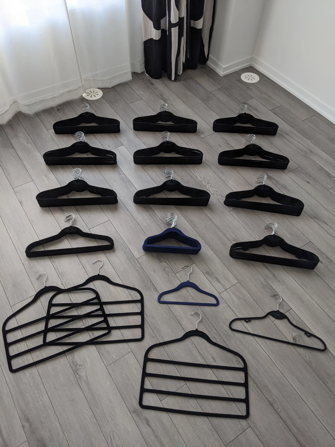 Velvet Clothes Hangers Bundle