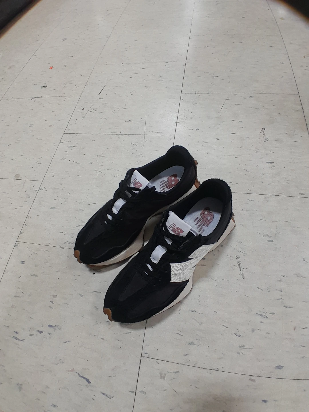 New Balance 327 Sneakers Women's Size 9 - photo 3