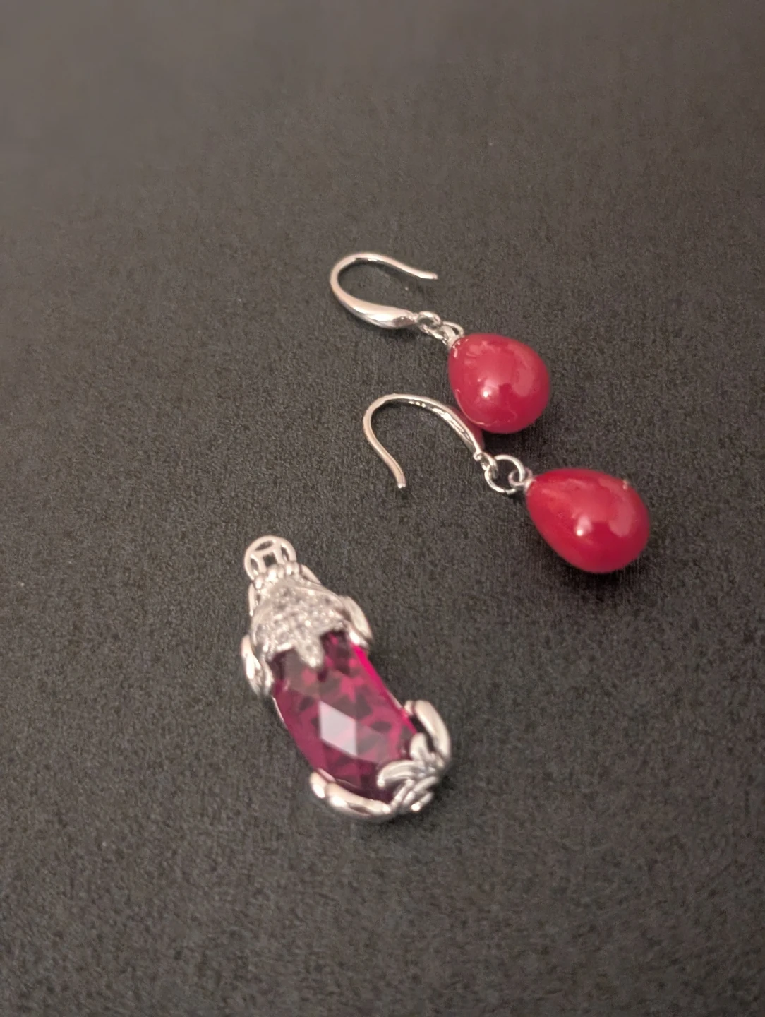 Silver Tone Charm Pendant with Red Teardrop Earrings