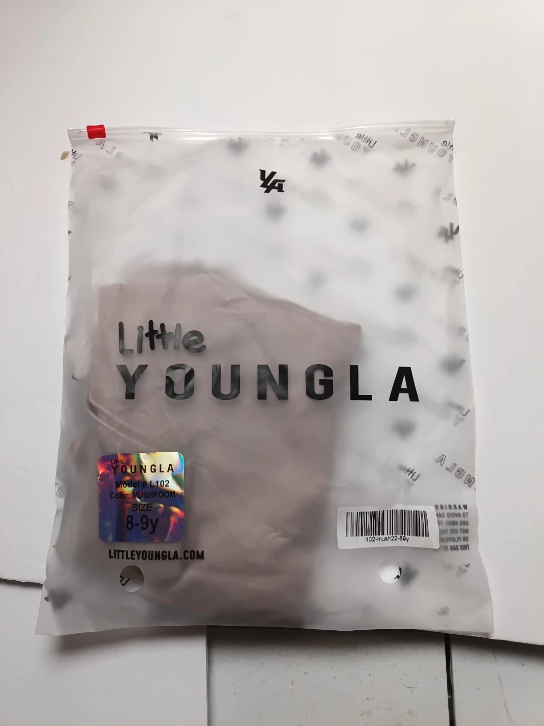 Little Youngla Shorts - Size 8-9Y - photo 3