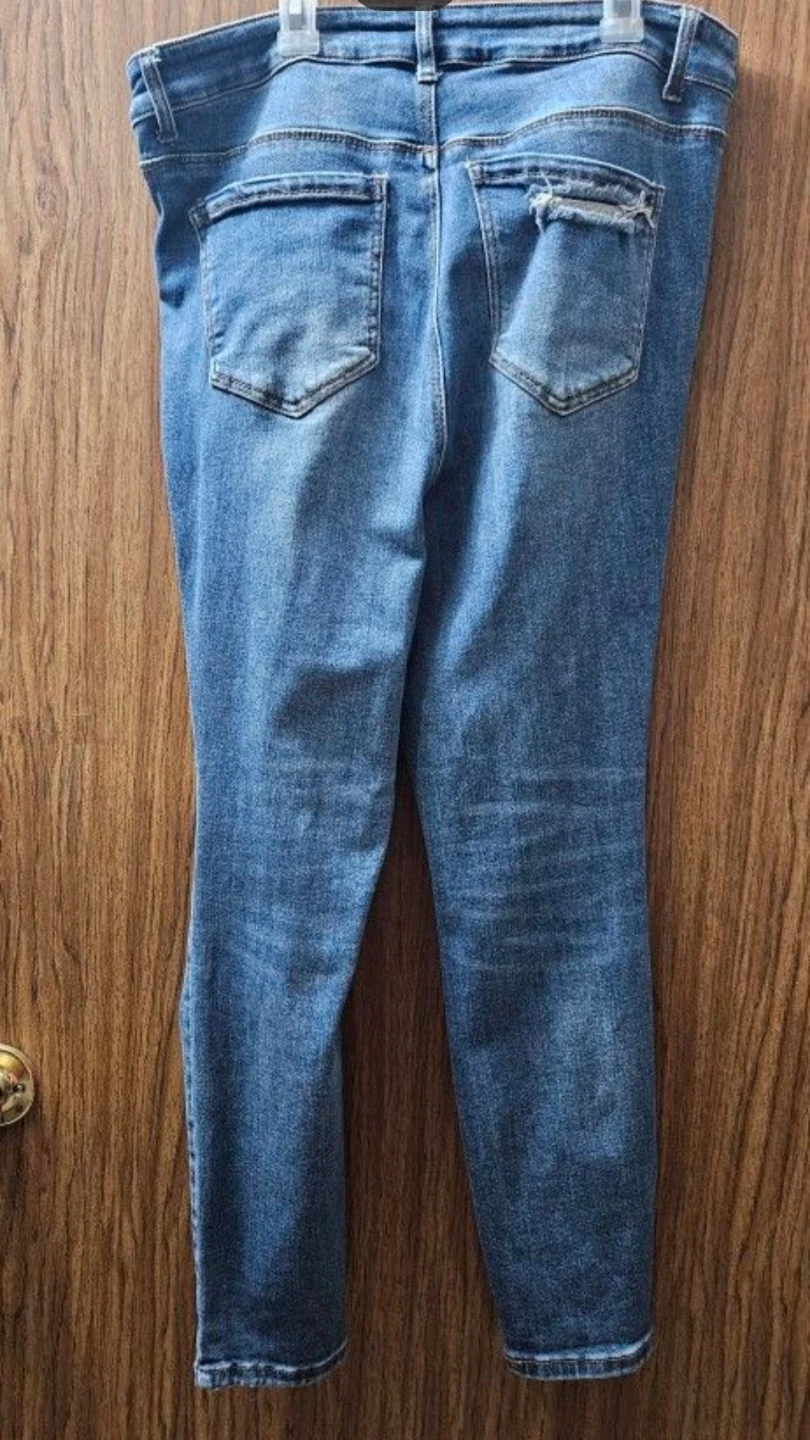 WAX+Jean "Distressed" Denim Jeans Size 18 - photo 2