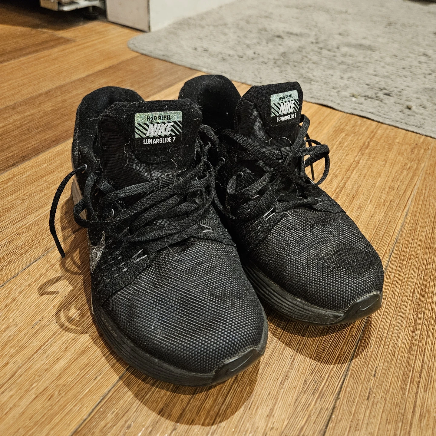 Nike Reflective Runners - photo 2
