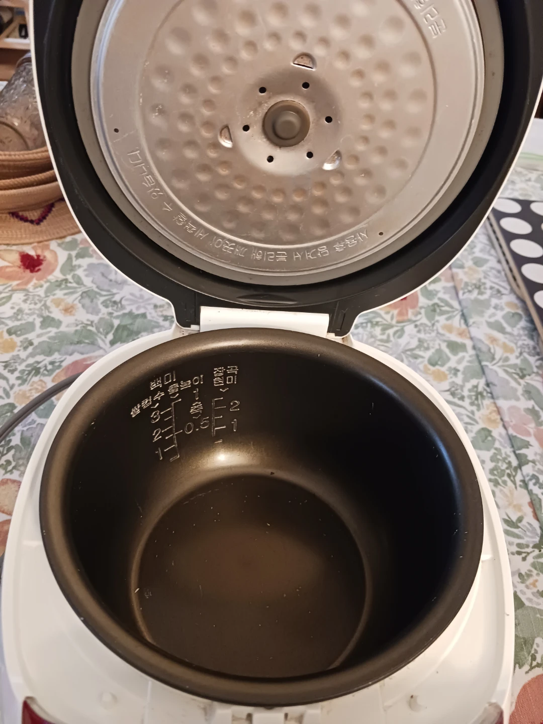 Cuckoo Electric Rice Cooker/Warmer CR-0351F - photo 4