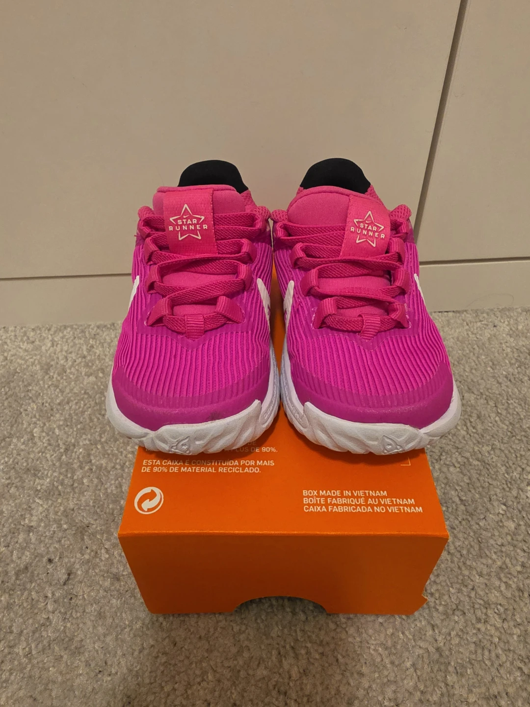 Size 4C Nike Star Runner Kids Shoes Pink