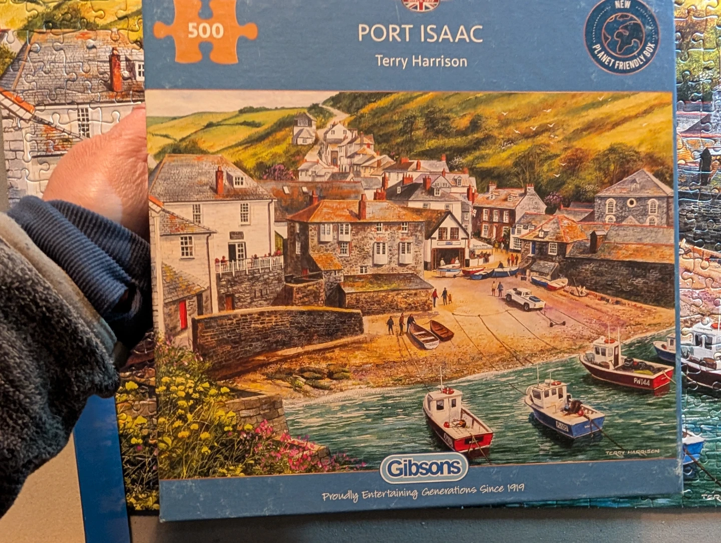 Excellent condition Gibsons 1000 and 500 piece puzzle - photo 3