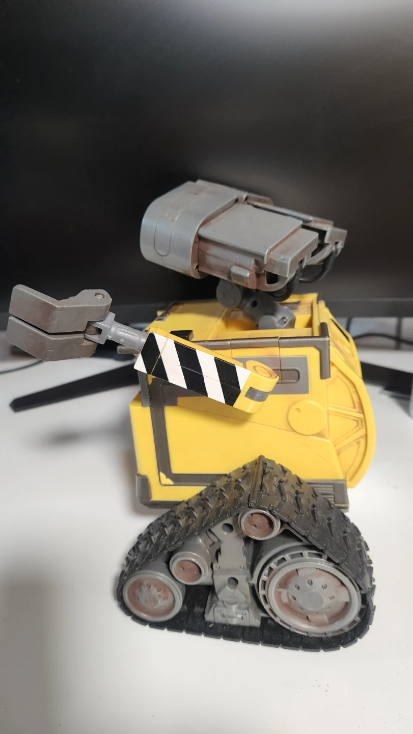 Disney Pixar's Wall-E U-Command Remote Control Robot - photo 2