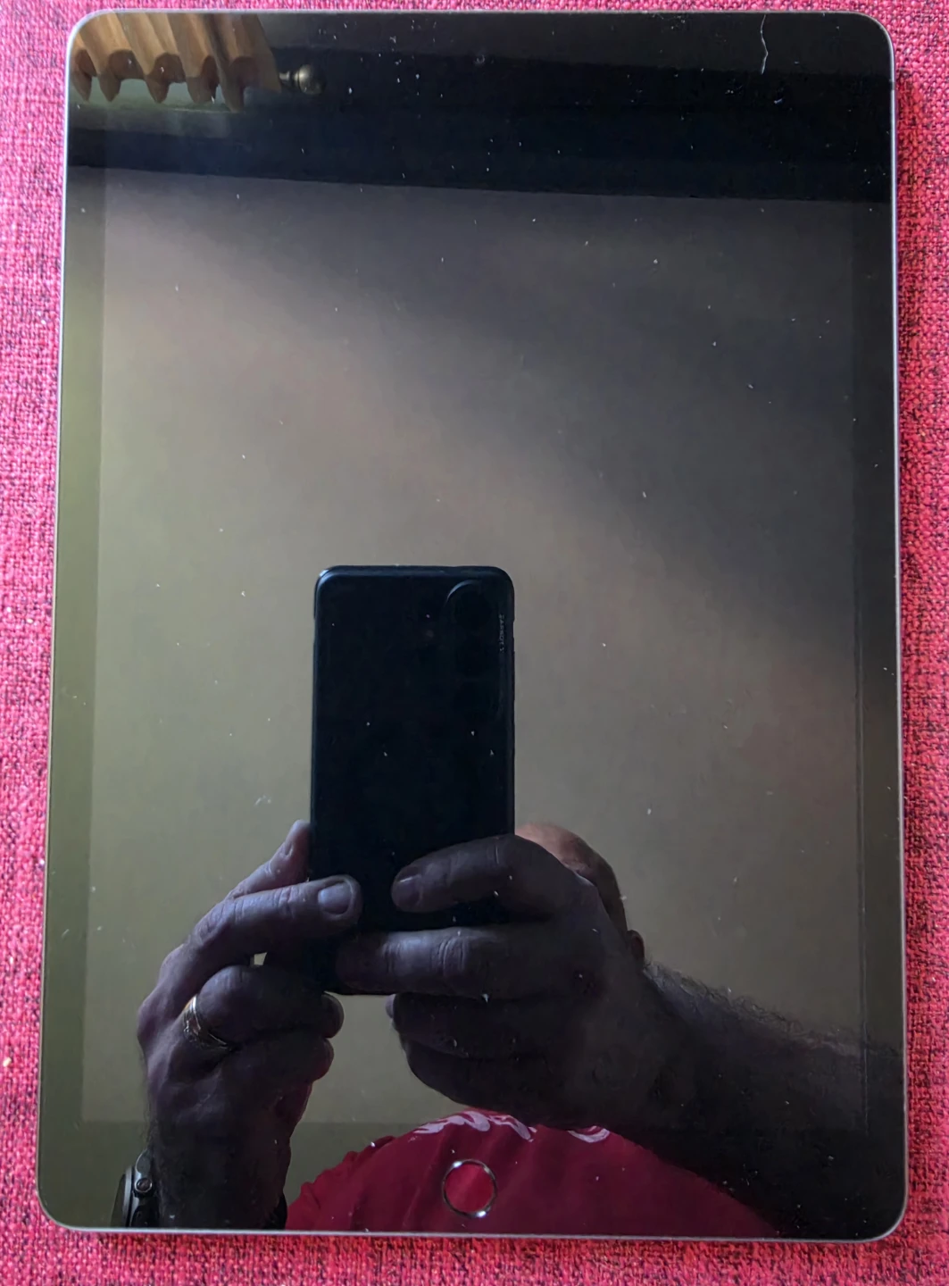 iPad 10.2-inch 9th Gen 64GB Mint Condition - photo 2