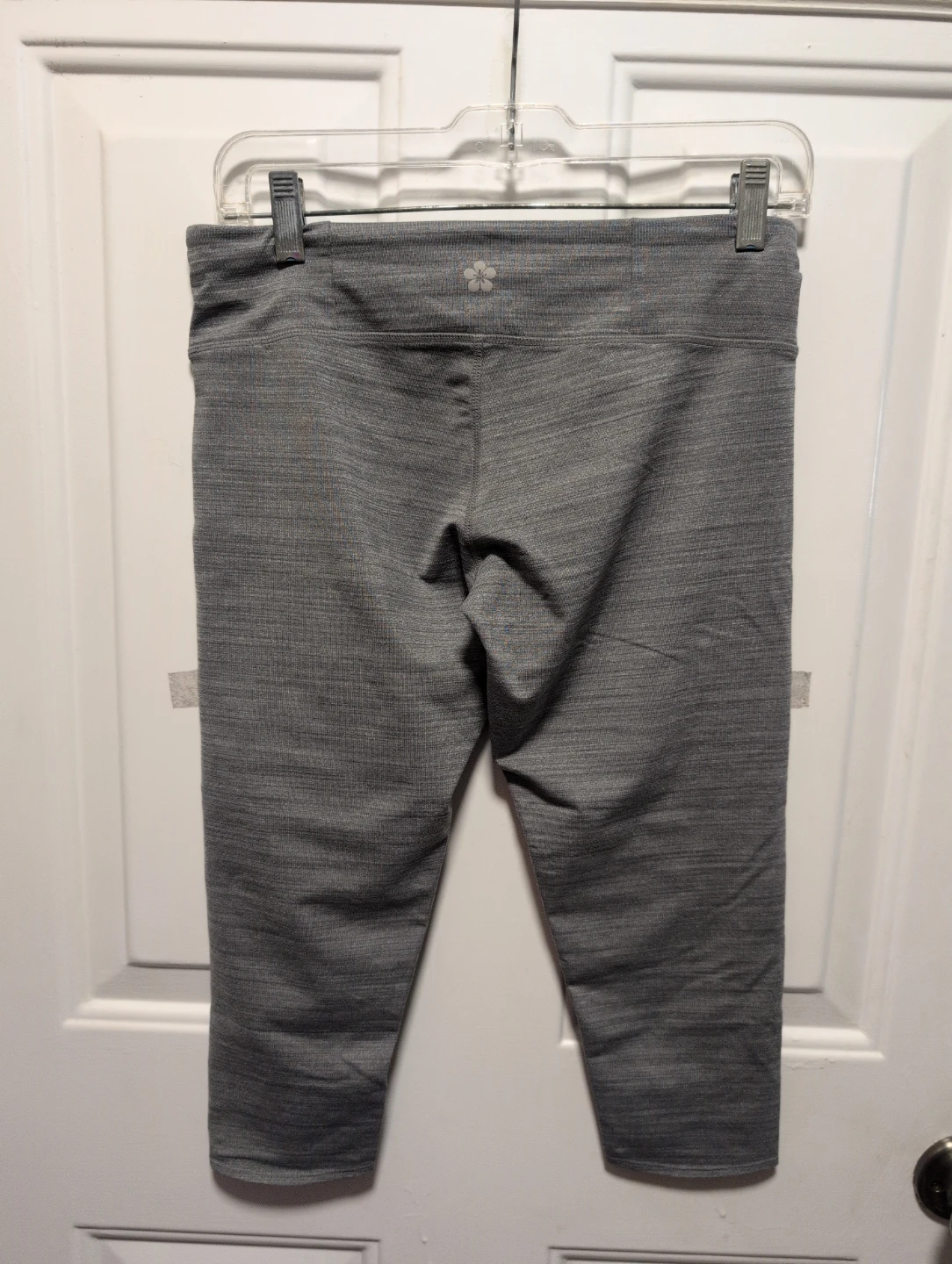 Tuff Athletics Grey Capri Leggings - photo 2