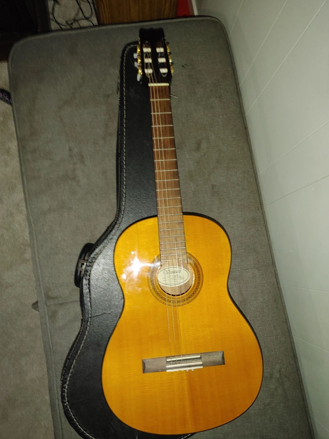 Vintage Classical Guitar - photo 5