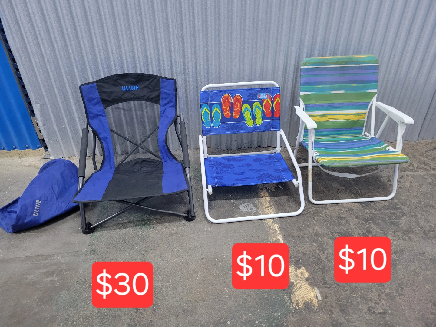 Beach Chairs with Flip Flop Design