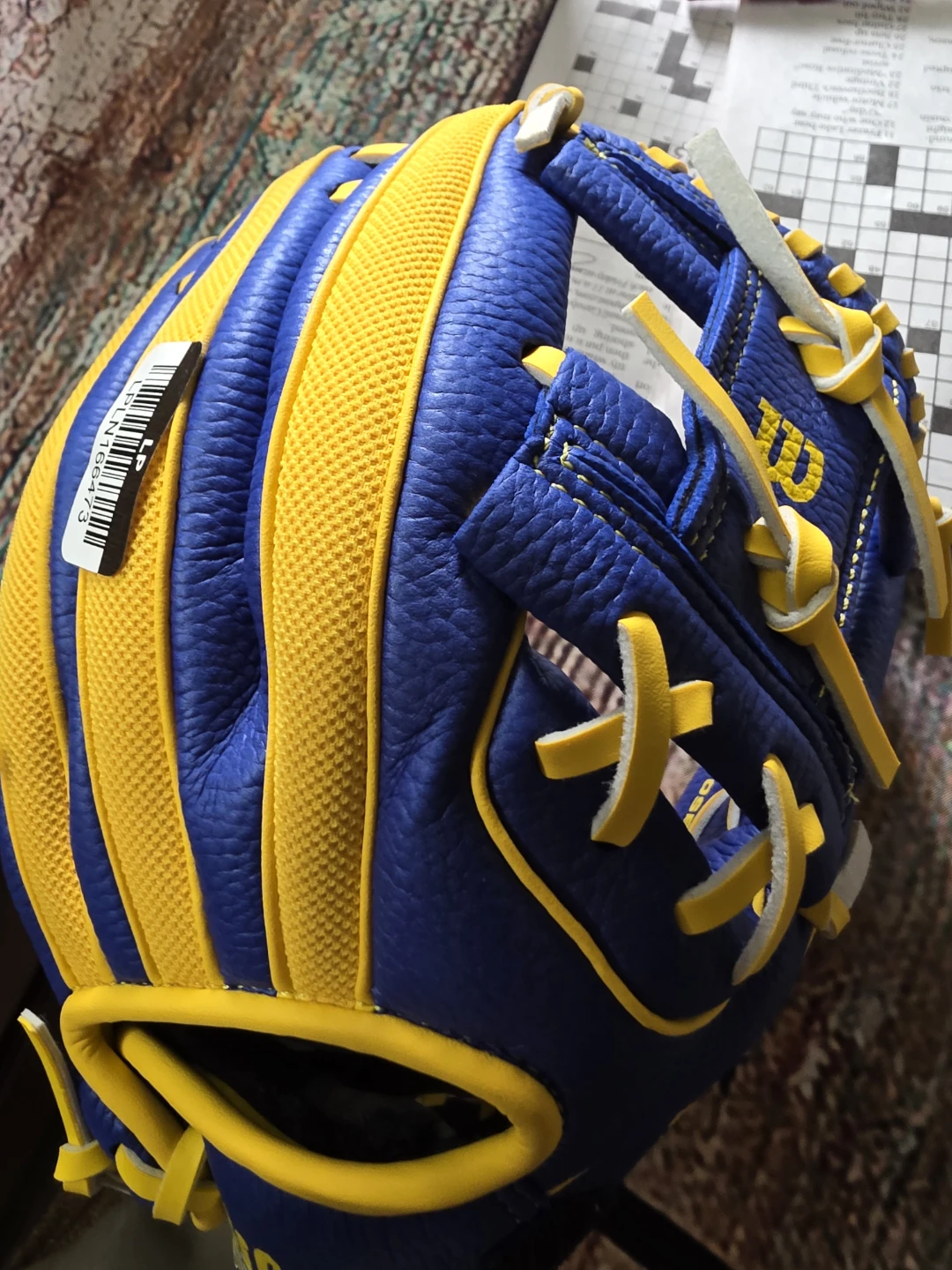 Wilson Savannah Bananas T-Ball Glove - photo 2