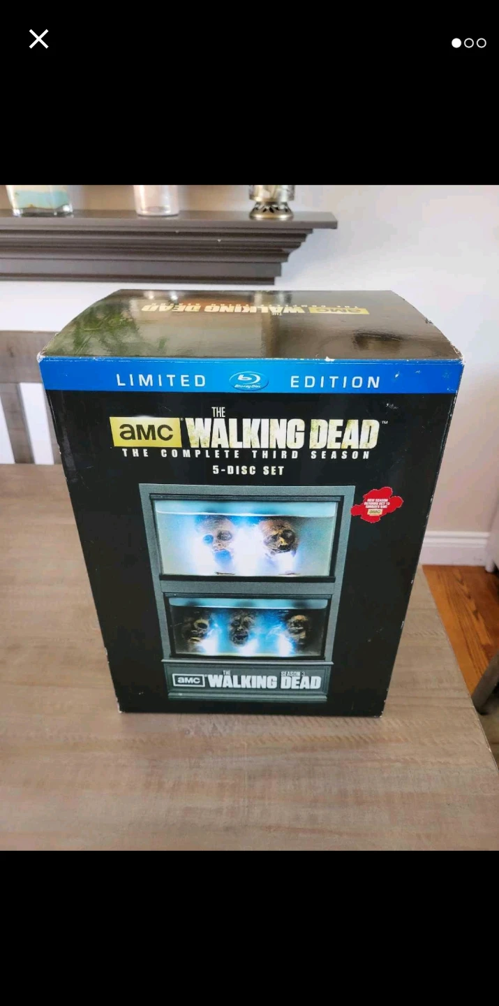 BNIB The Walking Dead Limited Edition Blu Rays - photo 2