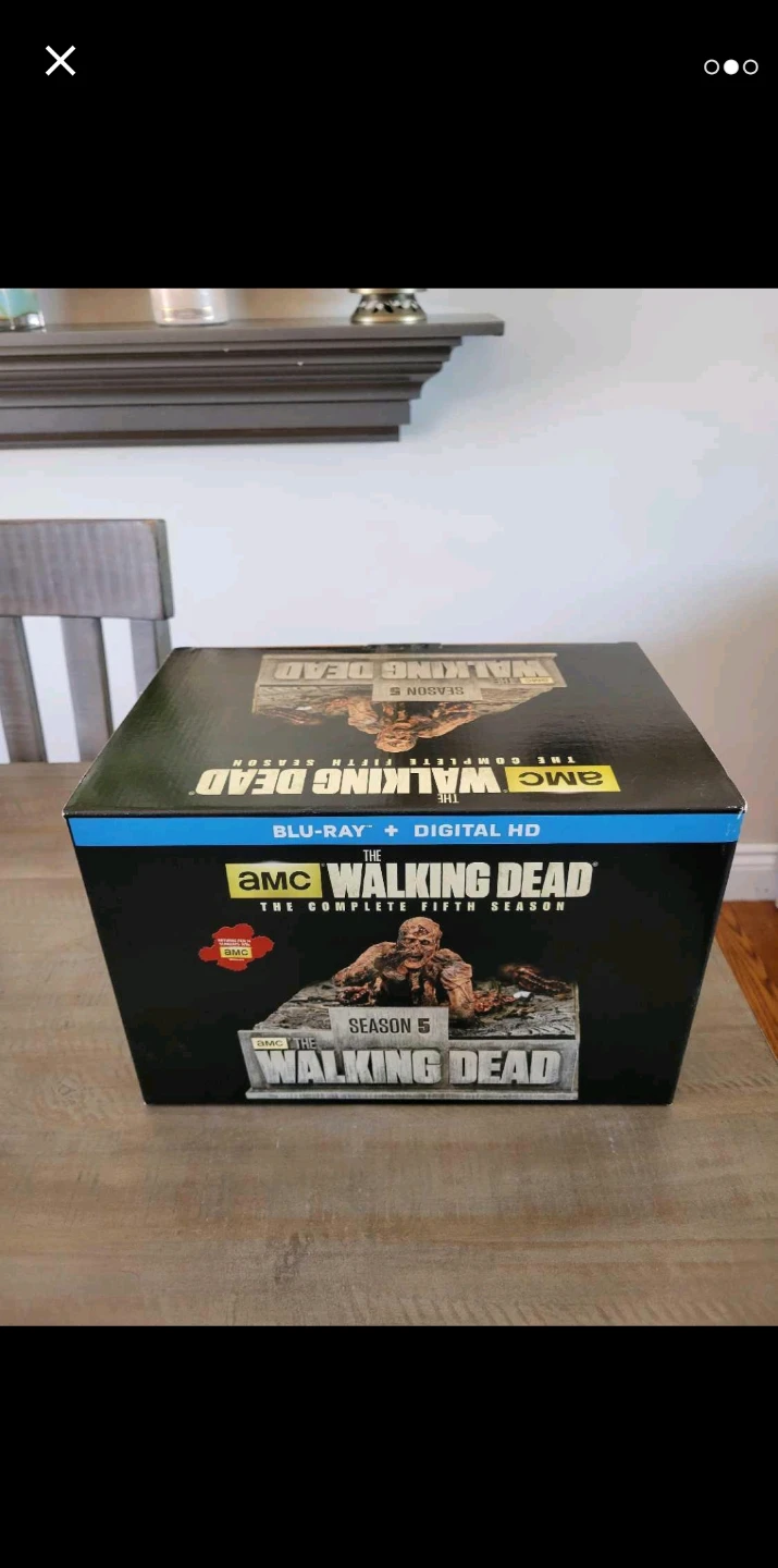 BNIB The Walking Dead Limited Edition Blu Rays - photo 3