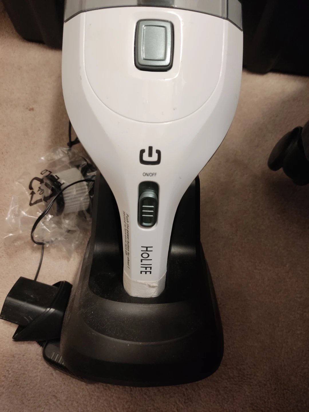 A small vacuum cleaner for your car and home - photo 2