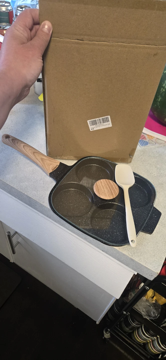 4-Cup Frying Pan with Spatula and Wooden Lid - photo 2