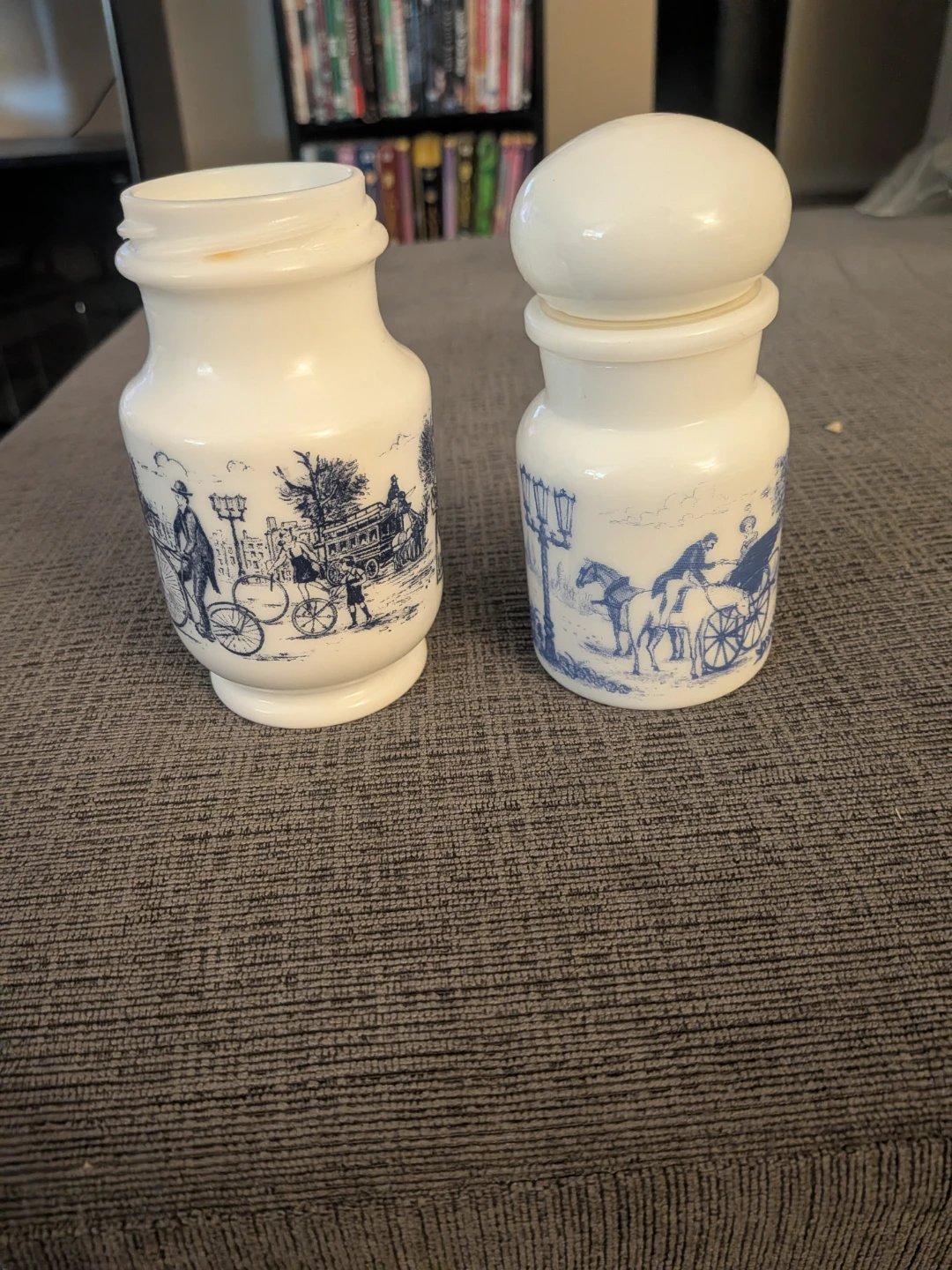 vintage apothecary jars pick up in st Albert - photo 2