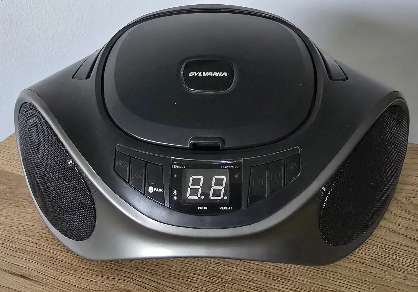 Sylvania Portable CD Boombox Bluetooth