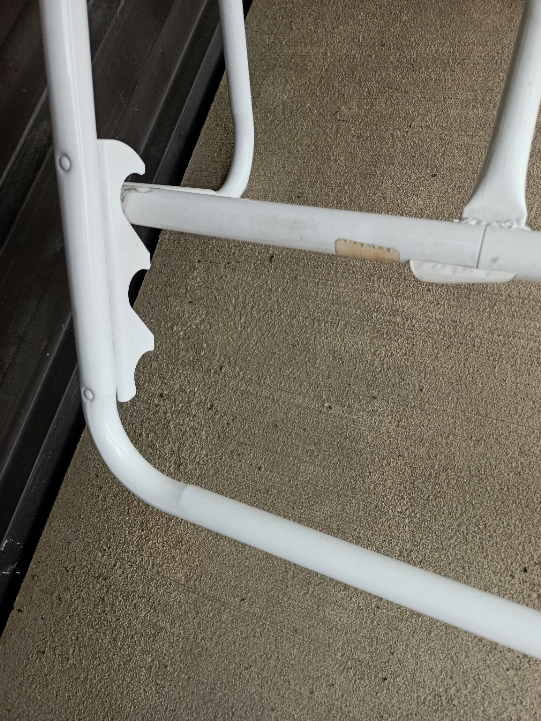 White Chaise Lounge Chair - photo 4