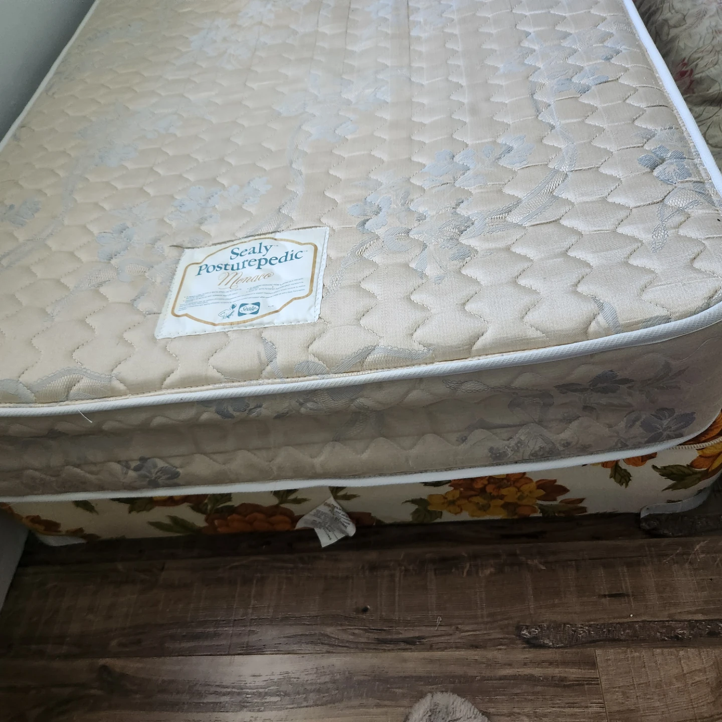Sealy Posturepedic Monaco Mattress 38x74 inches - photo 3