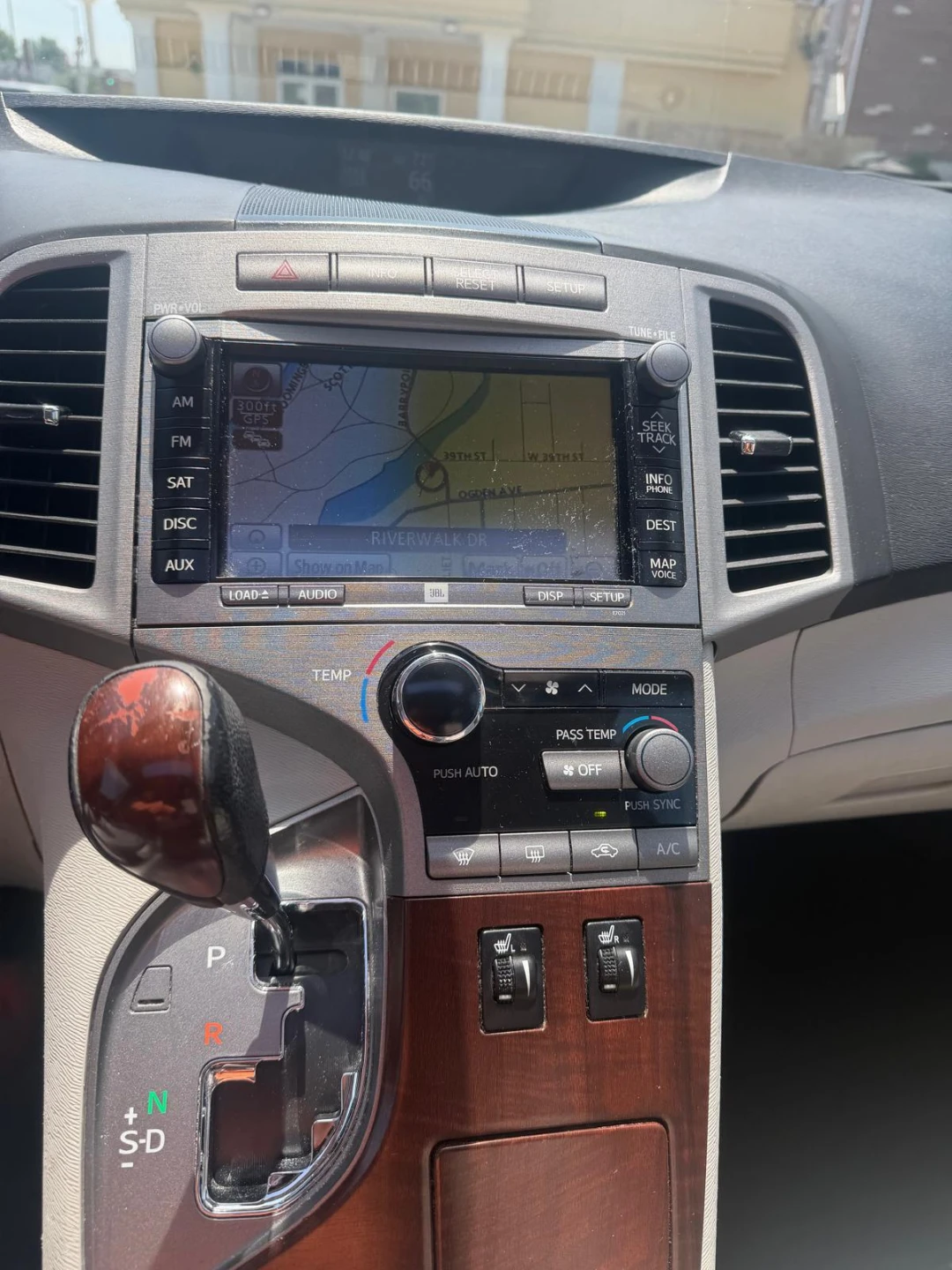 Toyota venza limited - photo 4
