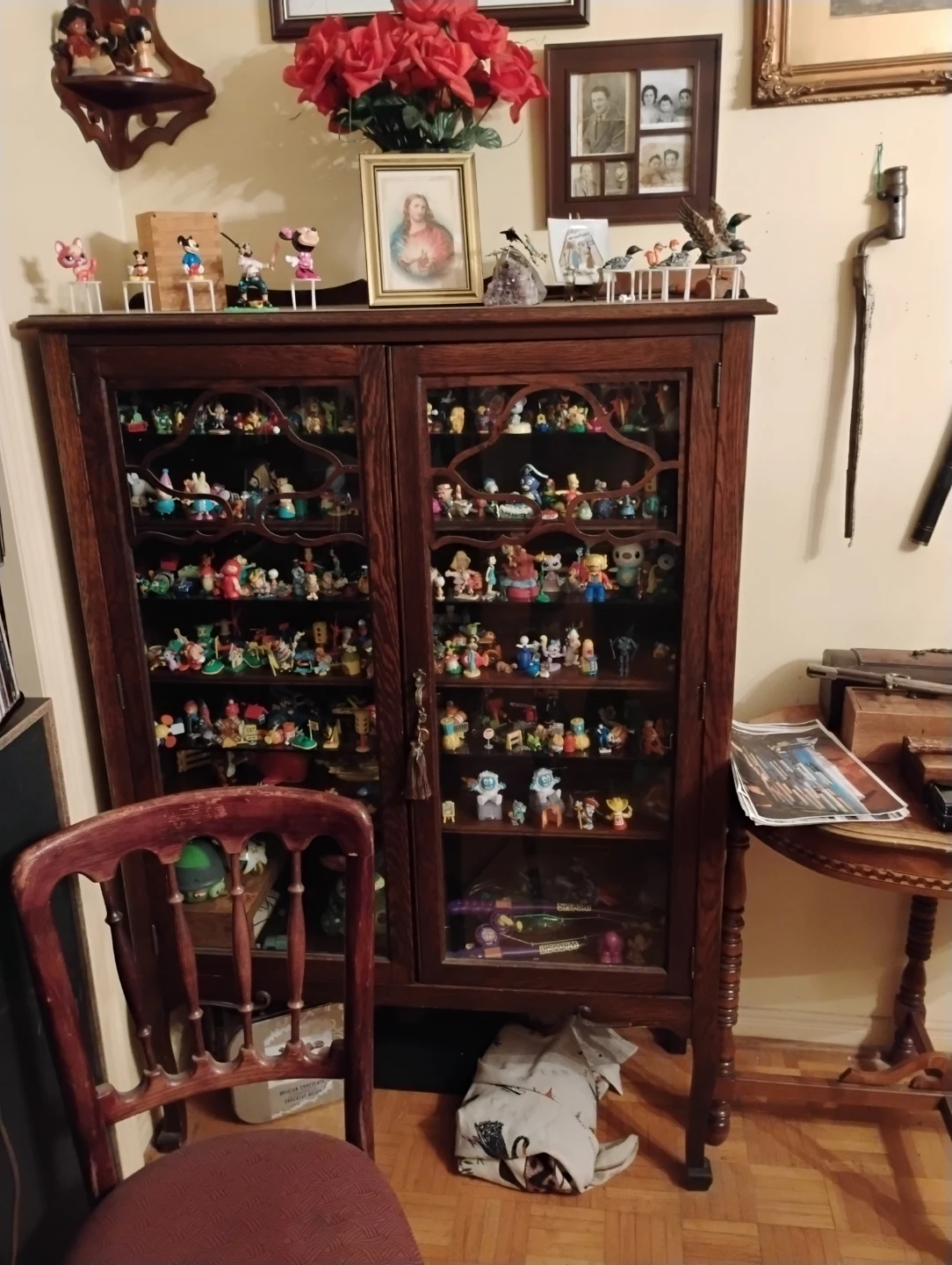 Garage sale content sale