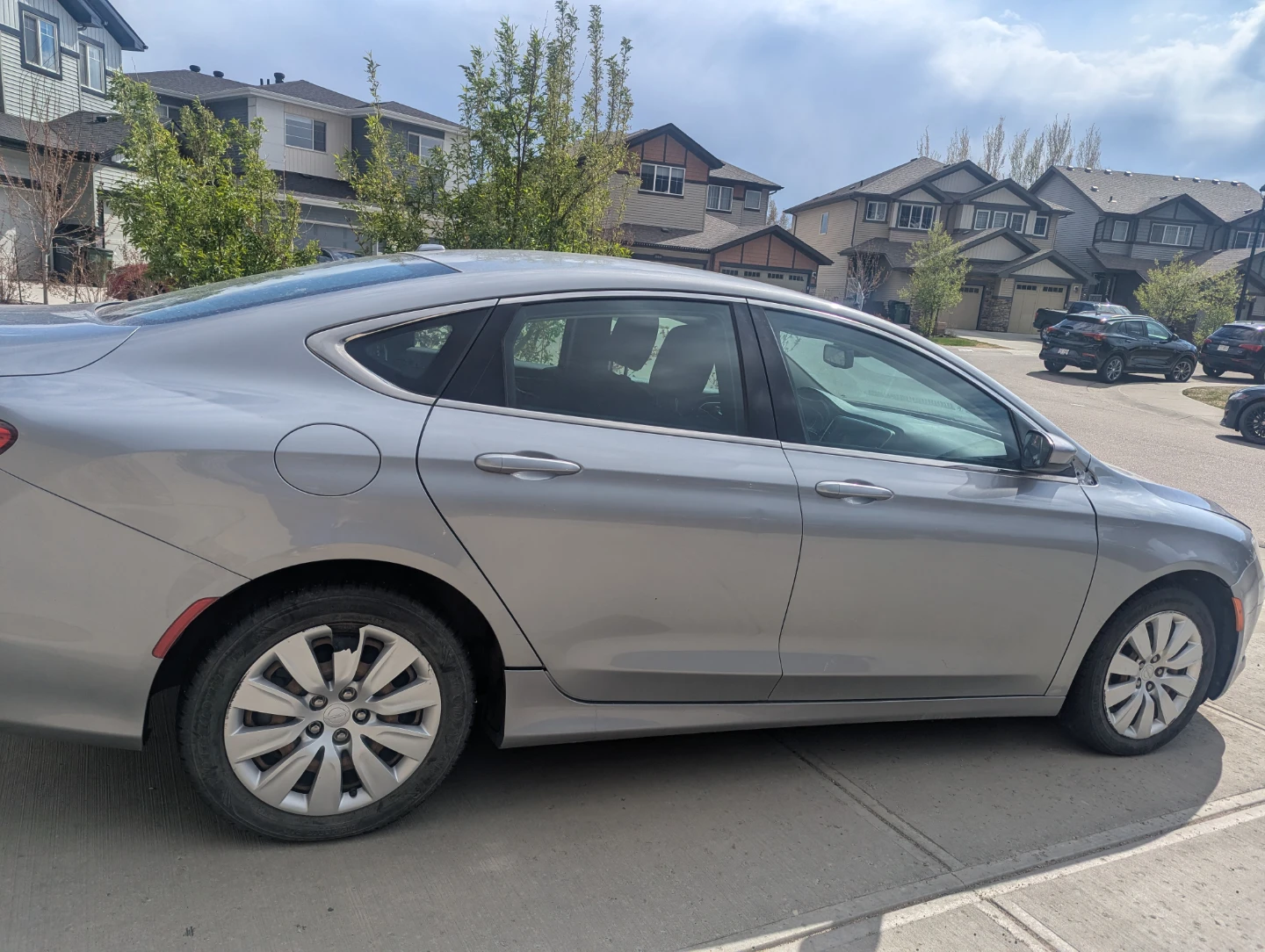 Silver Chrysler 200 Sedan - photo 3