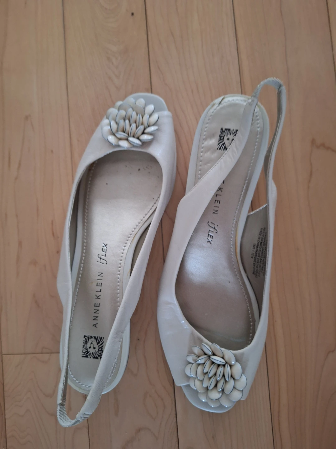 Anne Klein iFlex Cream Peep-Toe Slingback Flats