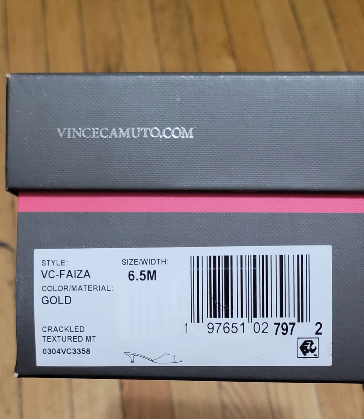 Vince Camuto Women's Gold Crackled Textured Mules - Size 6.5M - photo 5