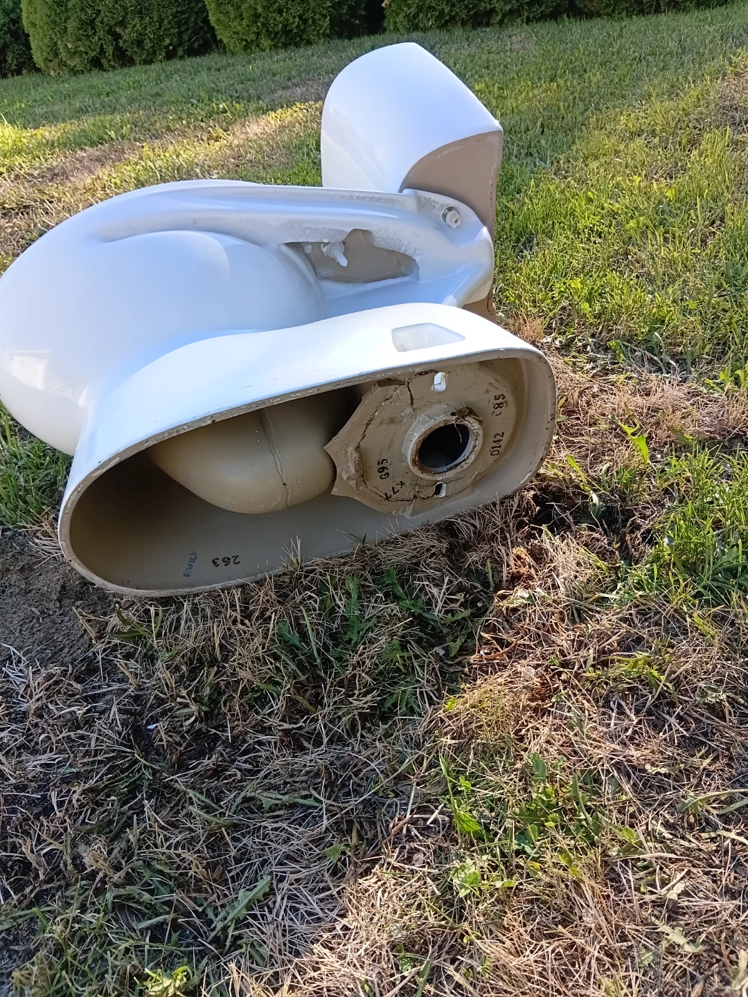 Standard White Toilet Bowl with dual flush - photo 5