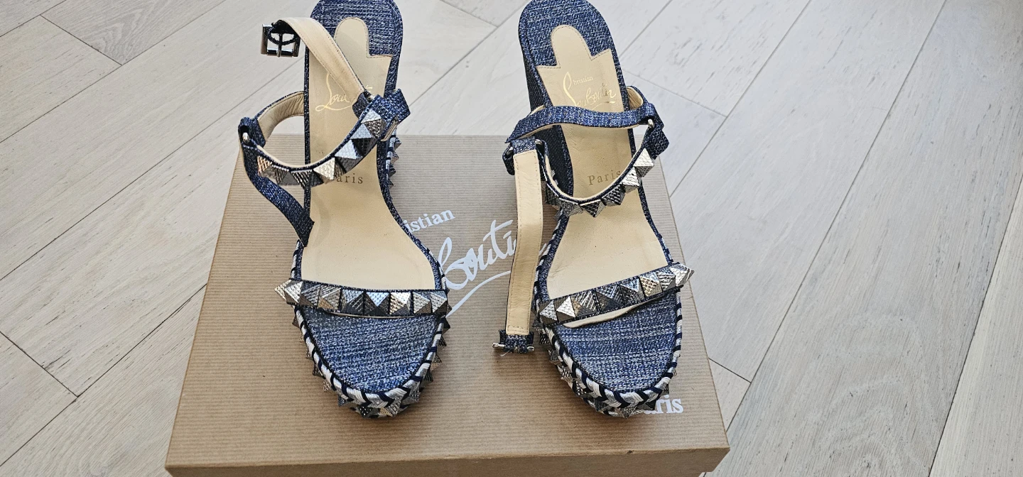 Christian Louboutin Wedge Sandals Size 39