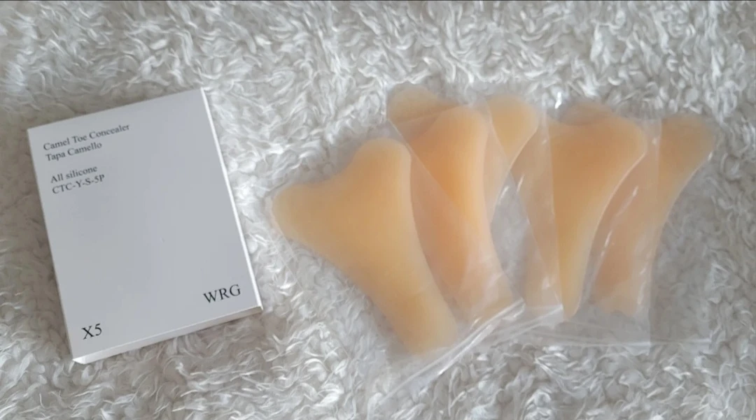 BNIB Camel Toe Concealer Pads (5 Pack)