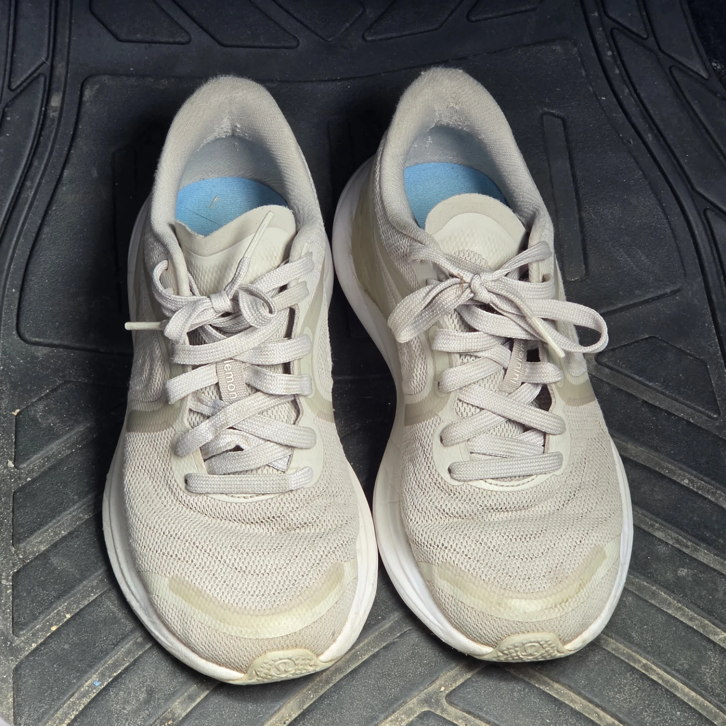 Lululemon Women's Running Shoes - photo 3