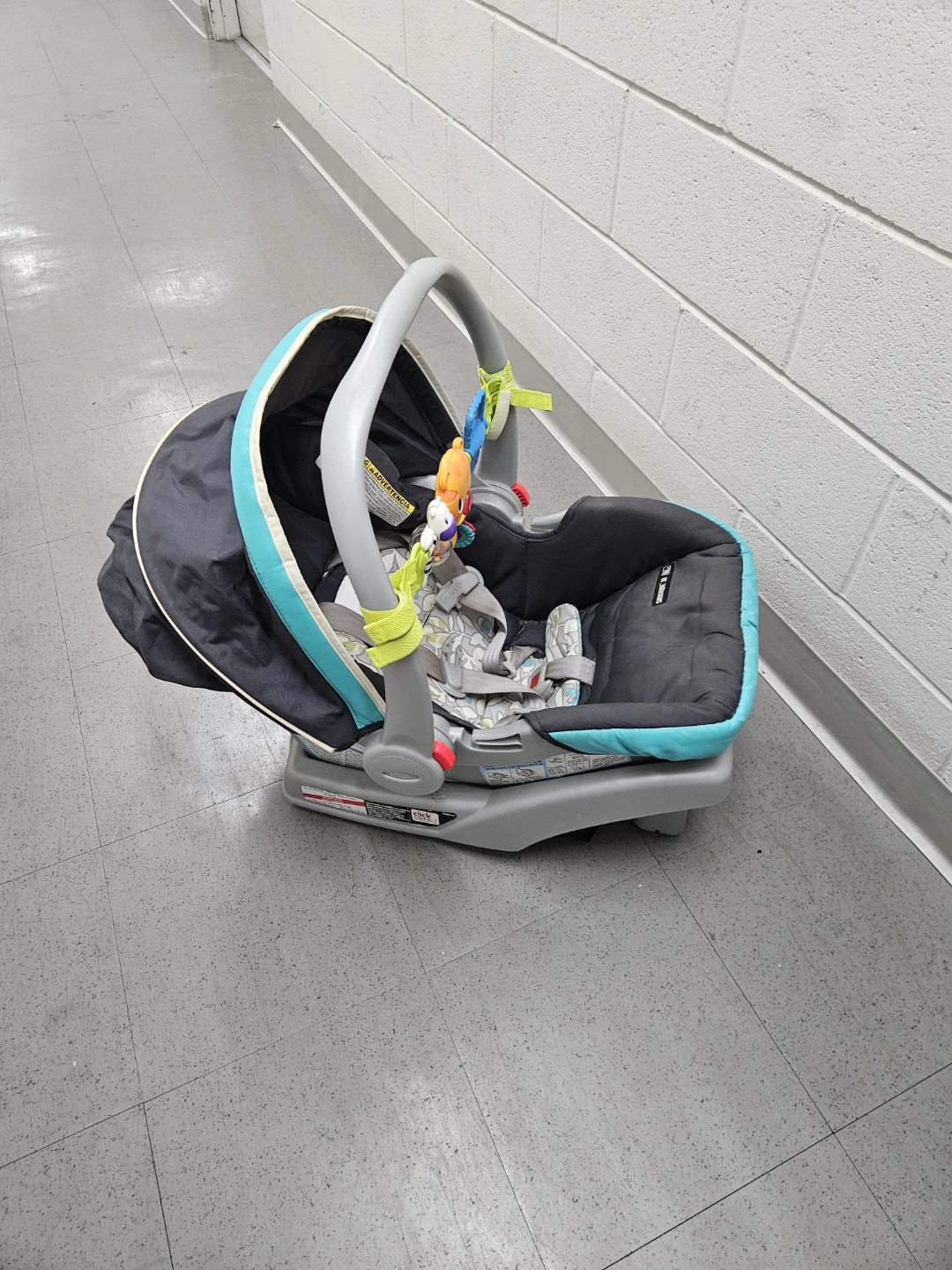 Graco SnugRide 30 Infant Car Seat