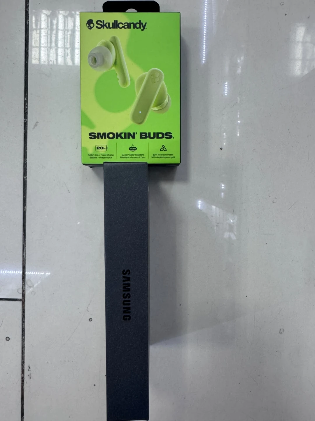 Samsung Galaxy S26 with free Skullcandy Smokin' Buds - photo 3